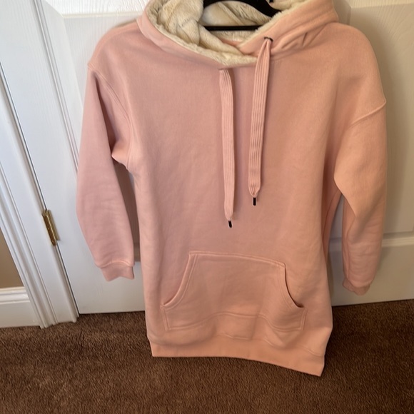 NWOT long hoodie - Picture 6 of 13